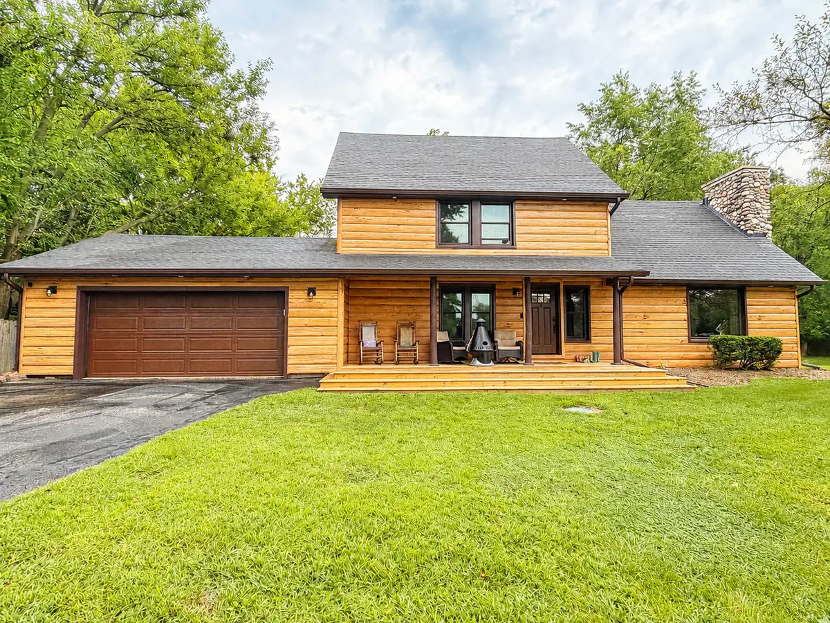 1100 Bjork DR, New Lenox, IL 60451