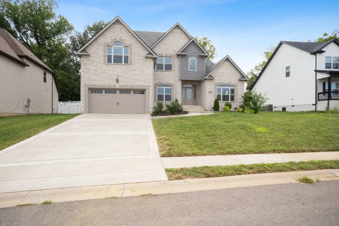 1409 Apple Blossom Rd, Clarksville, TN 37042