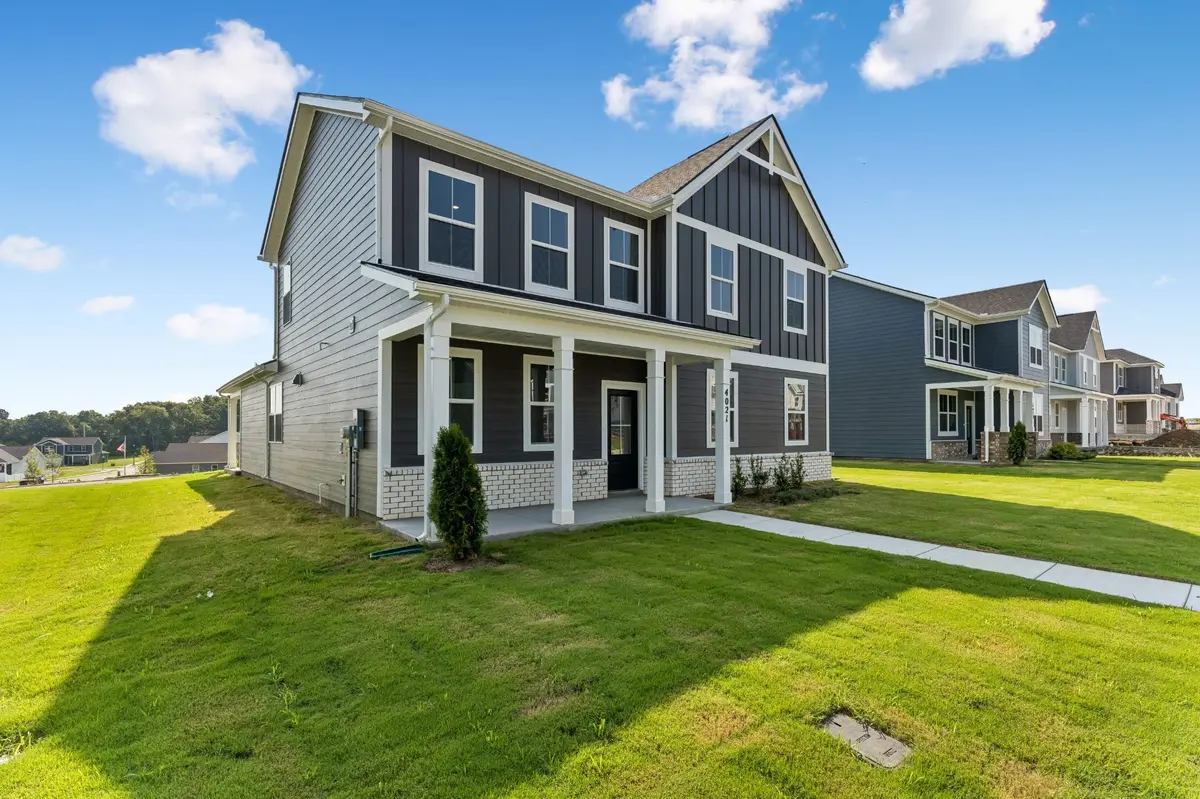 4021 Red Hawk Rd, Columbia, TN 38401