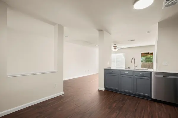 10505 Garbacz DR, Austin, TX 78748
