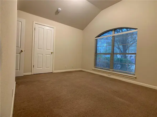 5726 Taylorcrest DR, Austin, TX 78749