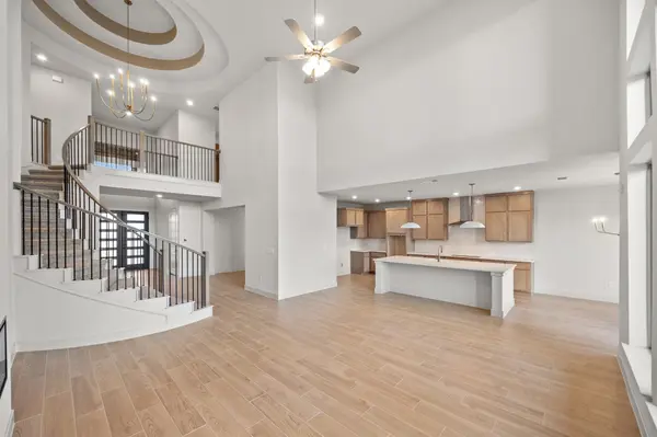 142 Montecilo DR, Liberty Hill, TX 78642