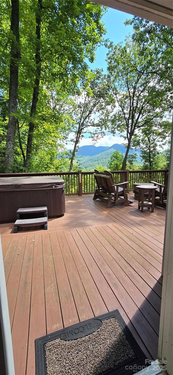 607 Rocky Top TRL, Barnardsville, NC 28709