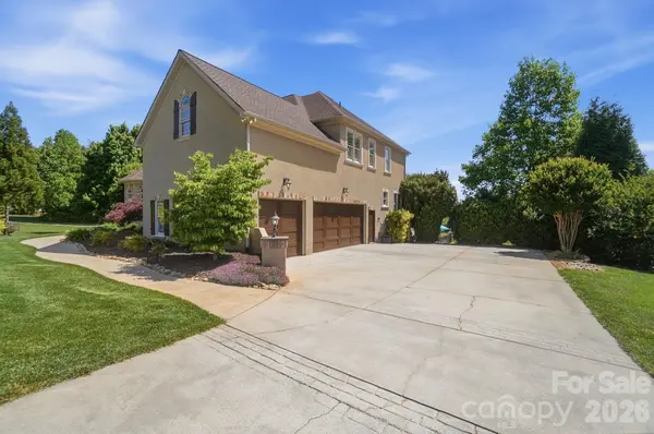 159 Riverchase LN, Mooresville, NC 28115