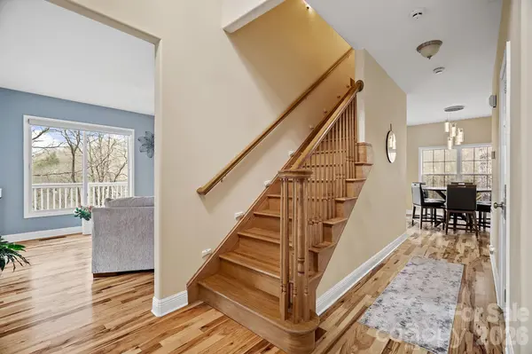 36 Ivy Cove RD, Fairview, NC 28730