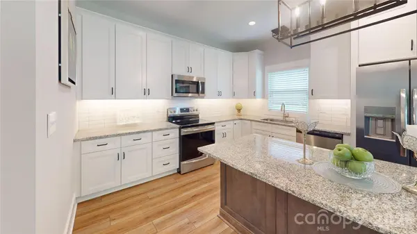 9841 Rich Hatchet RD, Huntersville, NC 28078