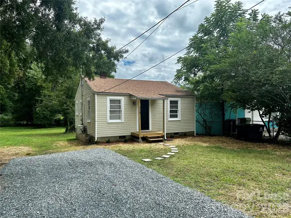 930 Dixie ST, Lexington, NC 27292