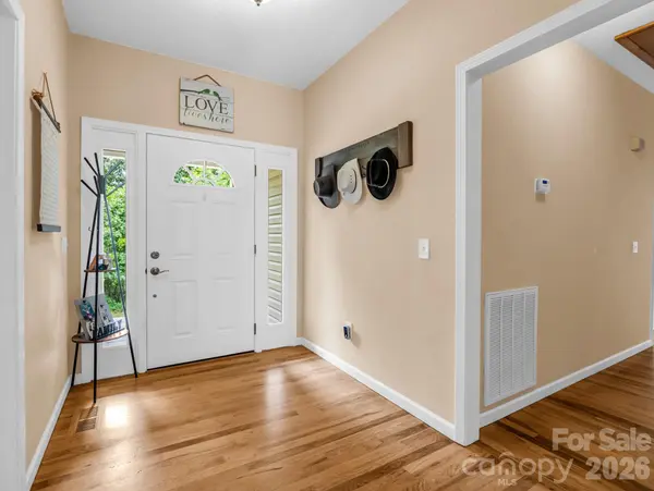 136 Limousine LN, Pisgah Forest, NC 28768