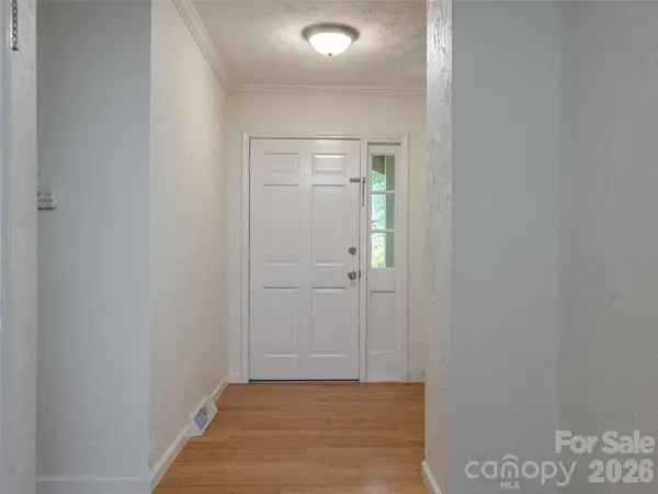 14 Forest Ridge DR, Arden, NC 28704