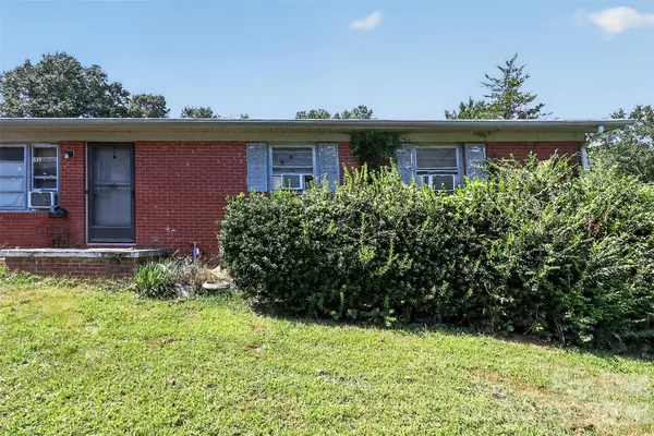 521 Lee DR, Shelby, NC 28152