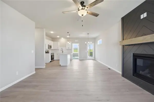 9637 N Colrain AVE, Kansas City, MO 64154