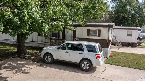 317 A E Hale Lake RD, Warrensburg, MO 64093