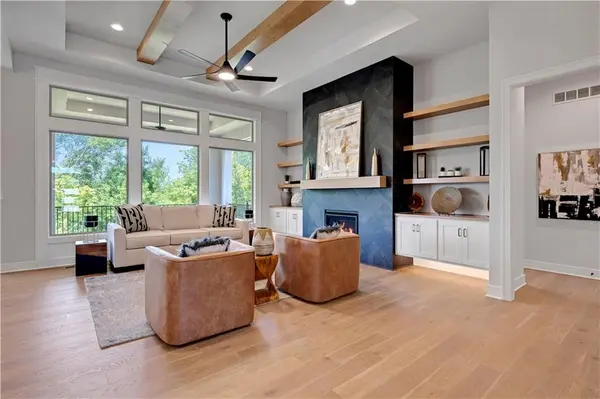 9938 Brockway ST, Lenexa, KS 66220