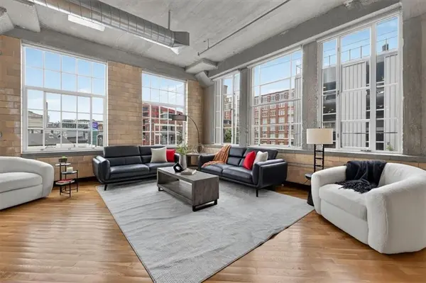 2029 WYANDOTTE #204 ST, Kansas City, MO 64108