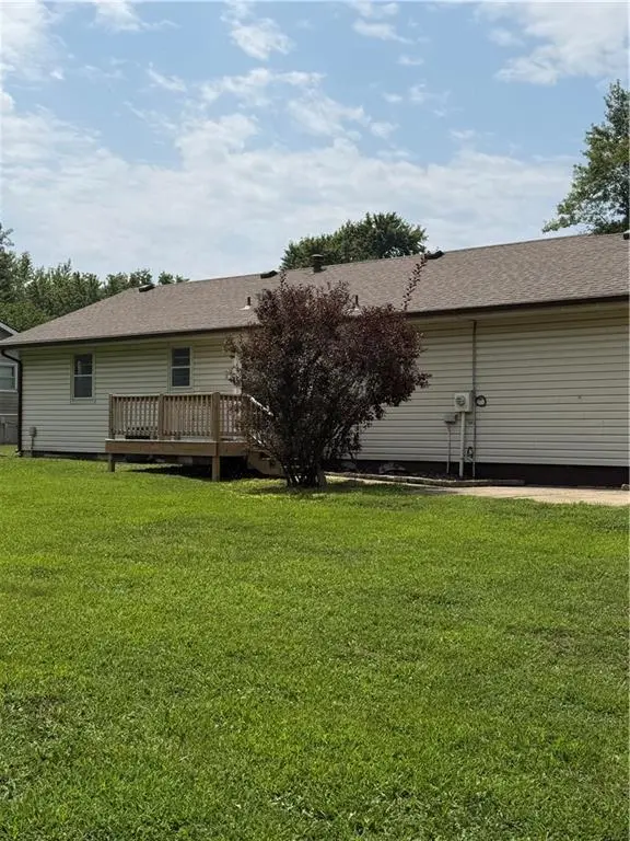 1605 S Pine ST, Holden, MO 64040