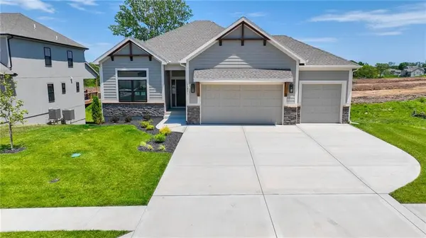 10511 N Liberty ST, Kansas City, MO 64155
