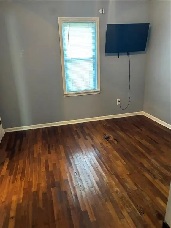 323 E 13th ST, Ottawa, KS 66067