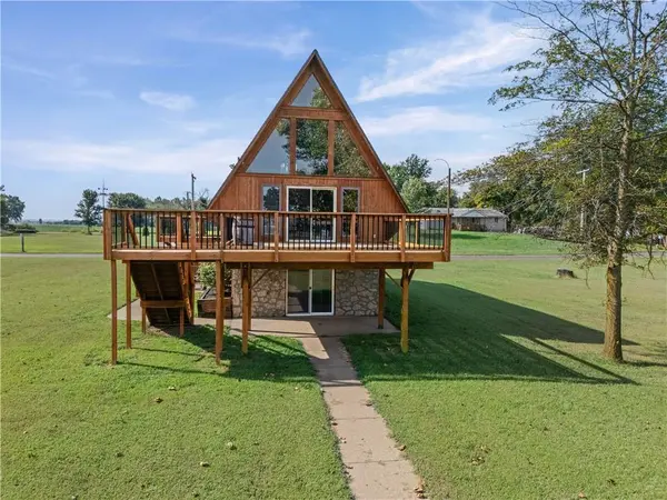 600 Lakeshore DR, Rushville, MO 64484