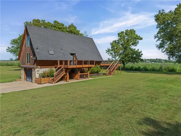 600 Lakeshore DR, Rushville, MO 64484