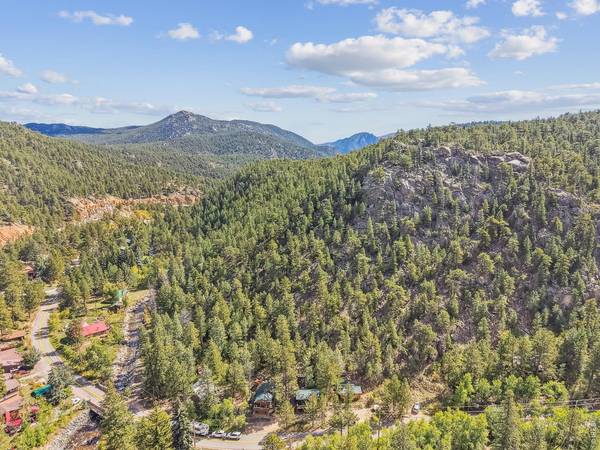 543 Riverside, Lyons, CO 80540