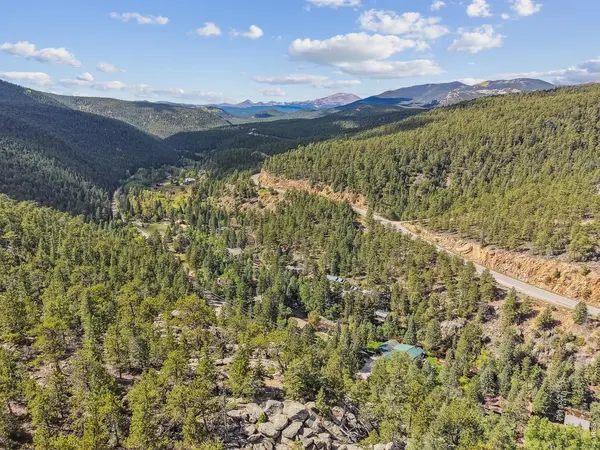 543 Riverside, Lyons, CO 80540