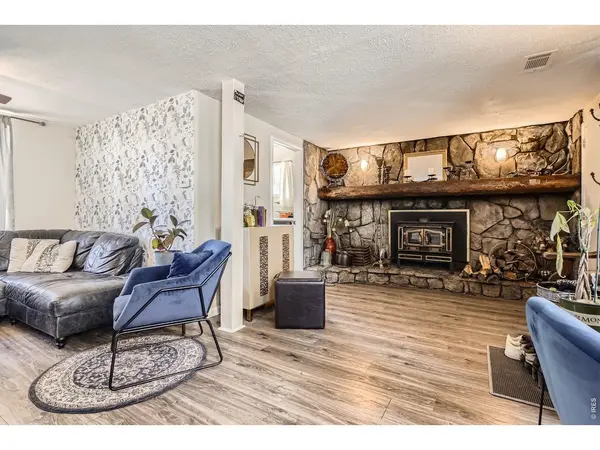 33 L, Golden, CO 80403