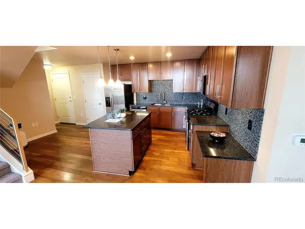 8185 E Lowry #302, Denver, CO 80230