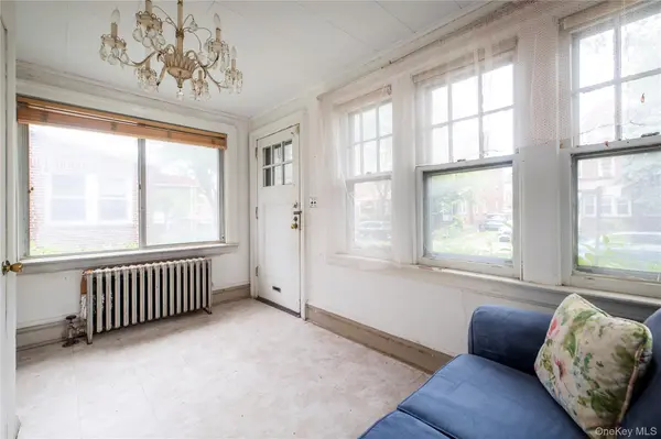 33-42 87 ST, Jackson Heights, NY 11372
