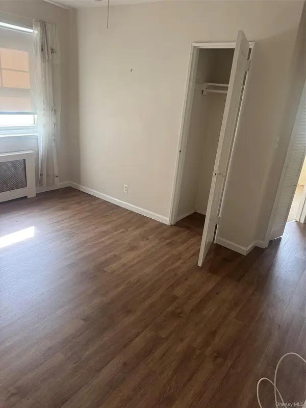 253 61st avenue #24, Little Neck, NY 11362