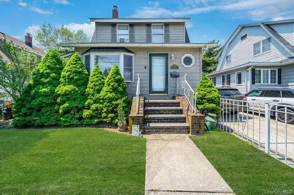 426 Midwood AVE, Bellmore, NY 11710