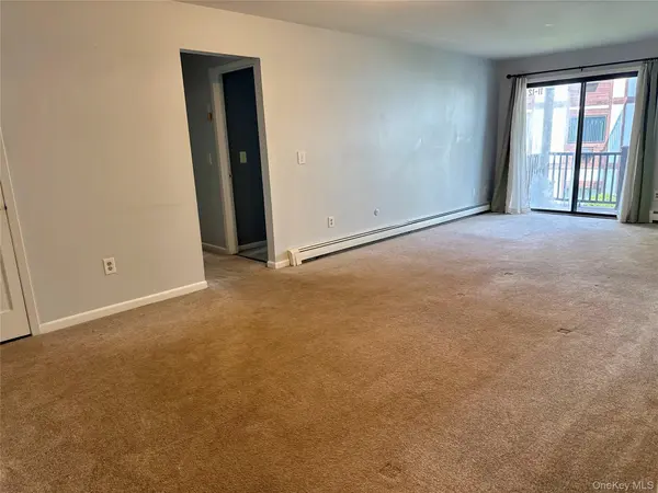 11 Skyline DR #12, Fishkill, NY 12524