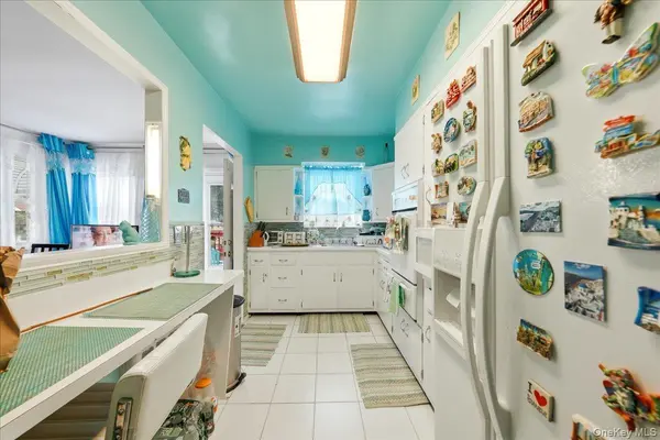 4027 Grace AVE, Bronx, NY 10466
