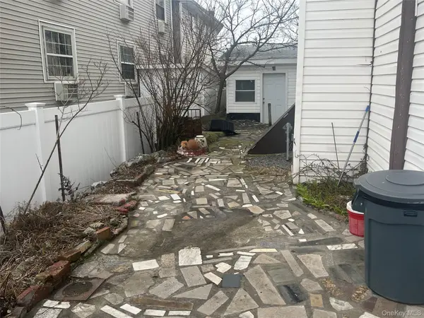 303 Beach 84th ST, Far Rockaway, NY 11693