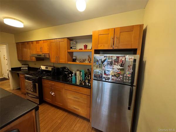 145 Smith #D21, Freeport, NY 11520