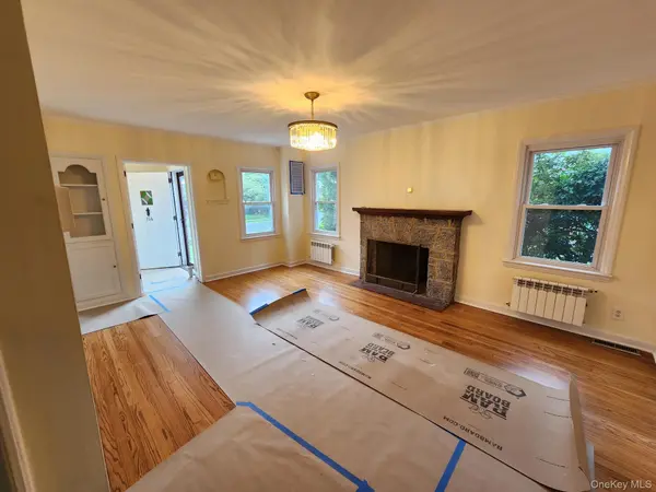114 Lexington AVE #1, Franklin Square, NY 11010