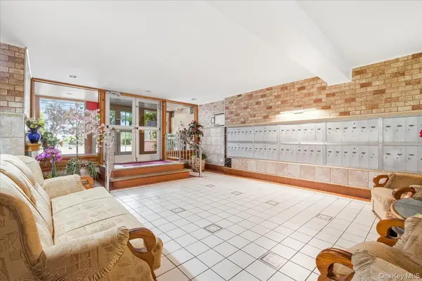 82-40 Austin ST #6B, Kew Gardens, NY 11415