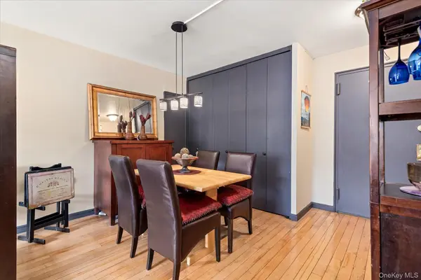 52-30 39 DR #9B, Woodside, NY 11377