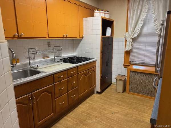 1549 & 1547 Beach AVE, Bronx, NY 10460
