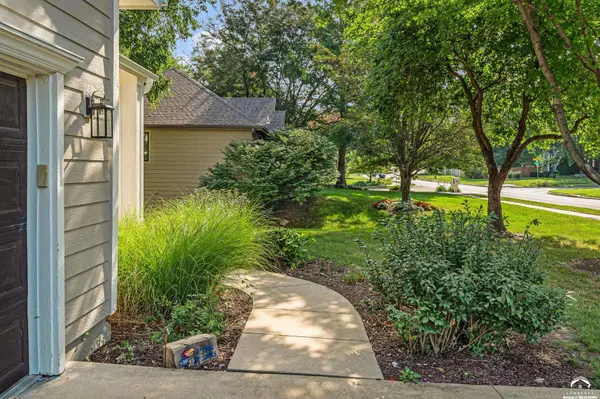 4204 Trail RD, Lawrence, KS 66049