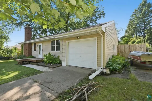 915 N 40th Ave E, Duluth, MN 55804