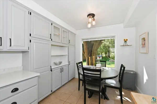 915 N 40th Ave E, Duluth, MN 55804