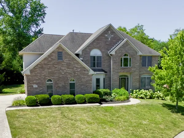 5517 Westbourne CT, Greenwood, IN 46143