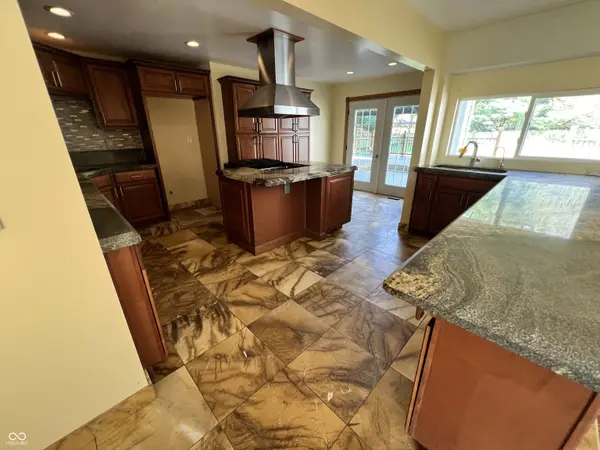 5075 Olive Branch RD, Greenwood, IN 46143