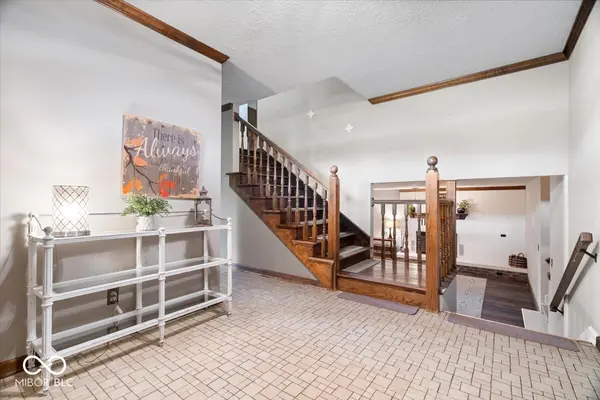 7018 Creekwood EST, Brownsburg, IN 46112
