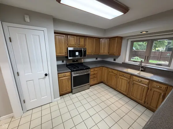 656 Mac Beth DR, Avon, IN 46123
