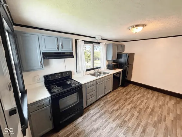 55 Platter DR, North Vernon, IN 47265