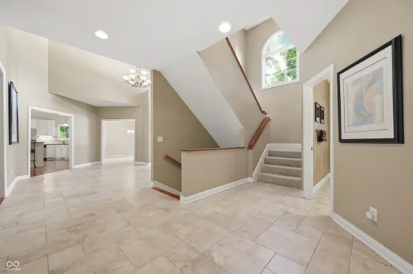 8821 Bay Breeze LN, Indianapolis, IN 46236