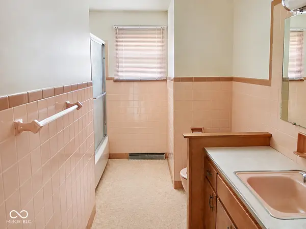 5358 E Woodruff DR, New Castle, IN 47362