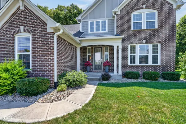 3927 Harrison Crossing LN, Greenwood, IN 46142