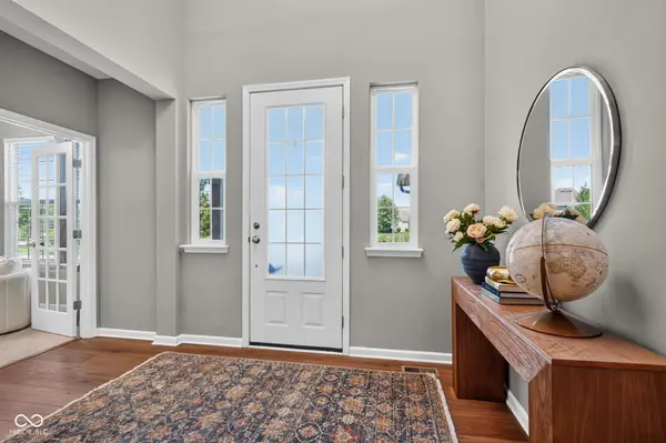 3927 Harrison Crossing LN, Greenwood, IN 46142
